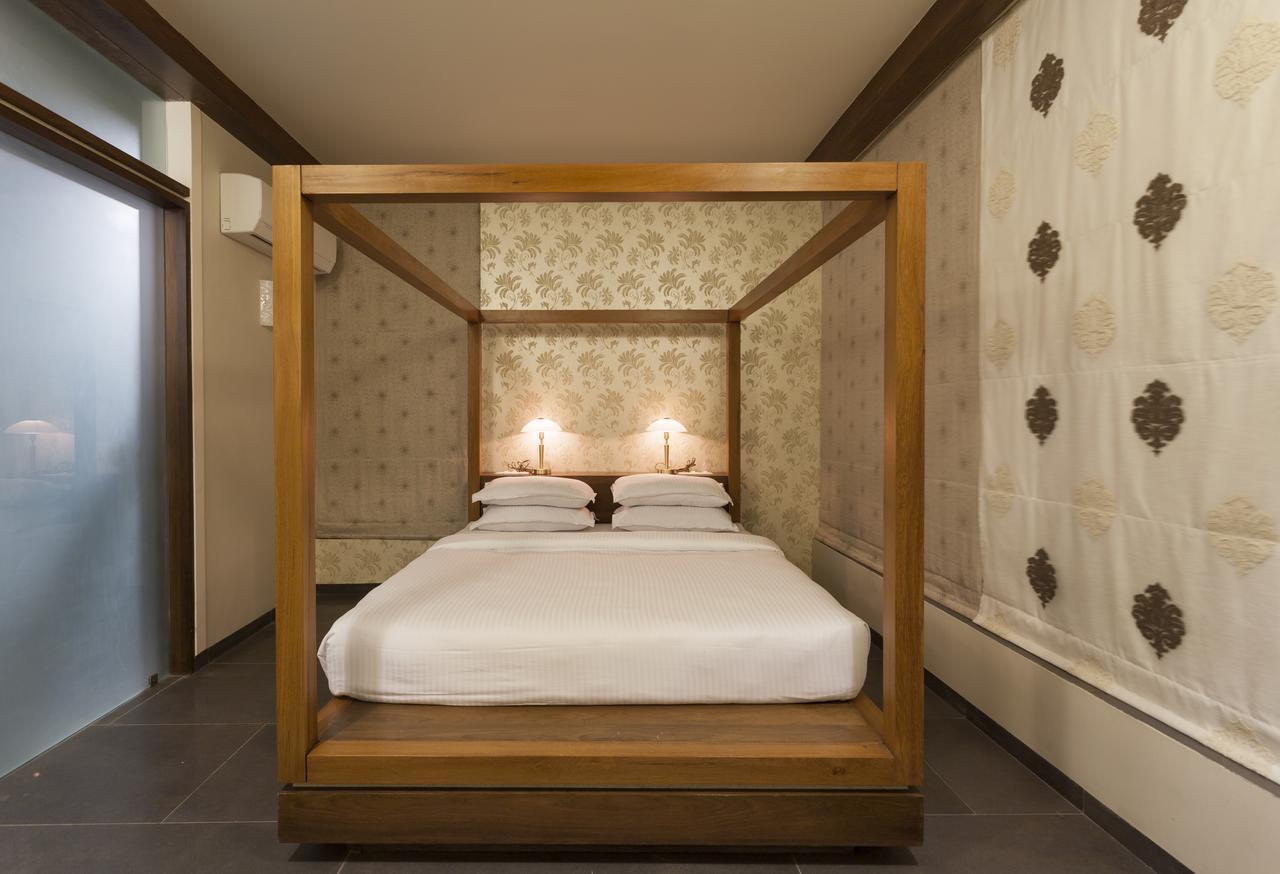 Hotel K Tree - A Boutique Hotel Kolhapur Oda fotoğraf